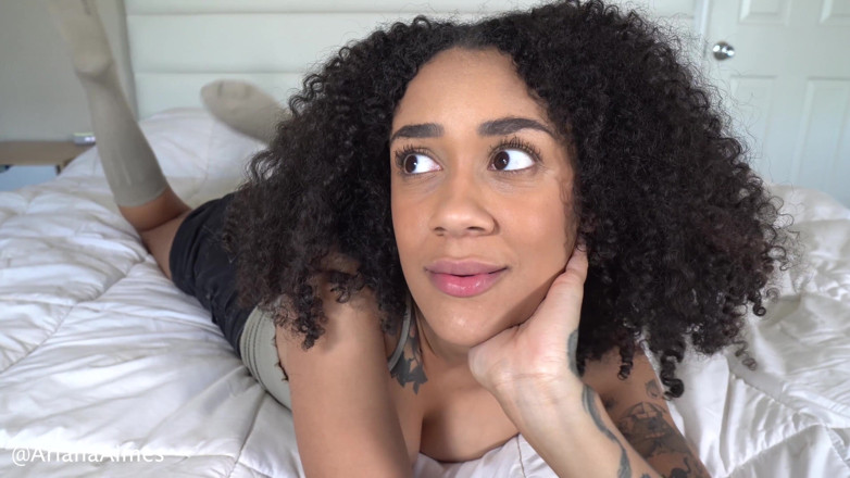 Ariana Aimes: Tease and edge squirting JOI