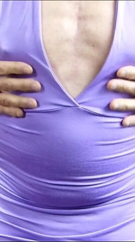 Puting mencucuk pakaian halter baru