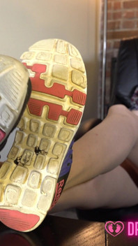 Nina's Smelly Nylon Feet - dreamgirls in Socks