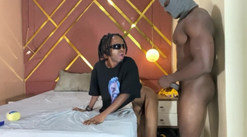 YungthugM: 私のバウンサークラッシュは私の口の中でたくさん射精しました