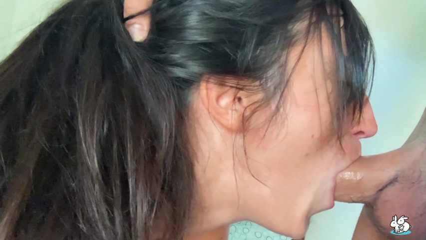 True Amateurs - Hot Euro Babe Loves to Deepthroat Cock (True Amateurs)