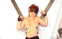 Slave Sex: Sumisa pervertida con los ojos vendados es dominada por su...