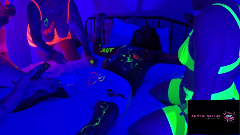 Auntie Nation: Uv Mayhem