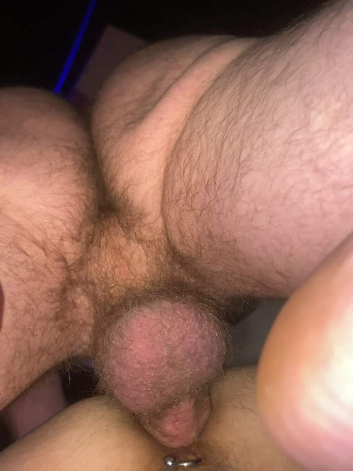 tonystrash: Crot di dalam memek atlet wanita