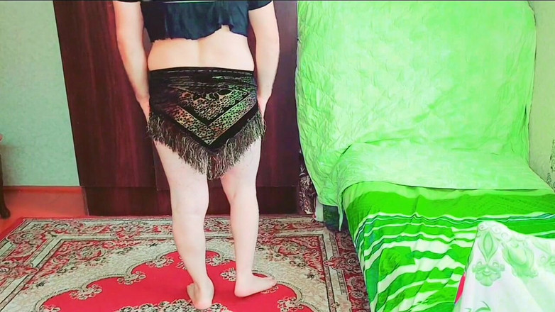 Kitty_Cross: Гладкая кожа и пролитые семена: эротическая фантазия девушки