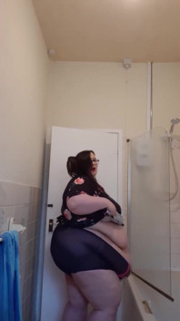 SSBBW Teases before shower