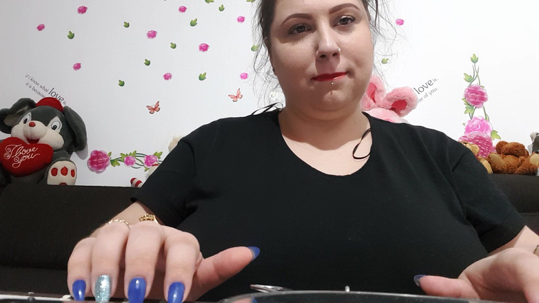 LoraBbw: Asmr постукування нігтів і подряпини