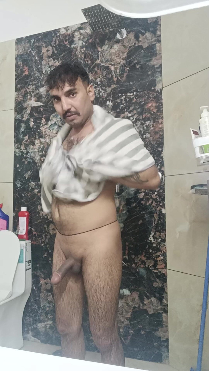 Rajasthani-old-lover: Indian Showering