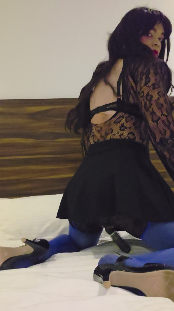 Adaa: Adaa Masturbiert Und Spielt Mit Der Muschi