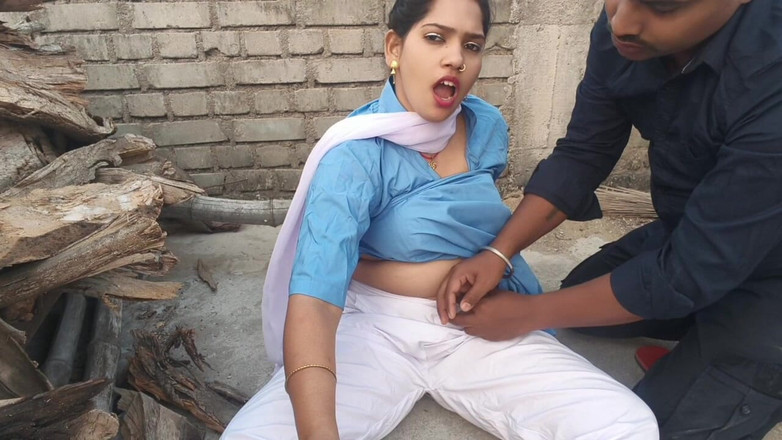 Sona bhabhi: 18 años virgen de la universidad prensa de grandes tetas...