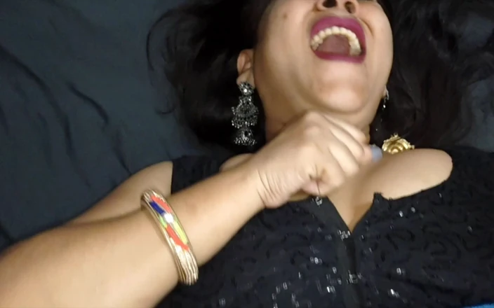Sexykajalbhabhi: 你是一个女人，你是什么样的混蛋？