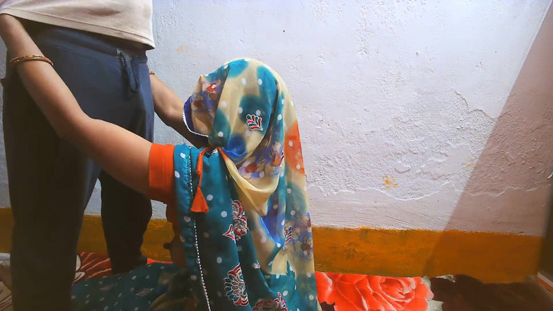 Busty Banuu: Delhi Hot House Maid Sex