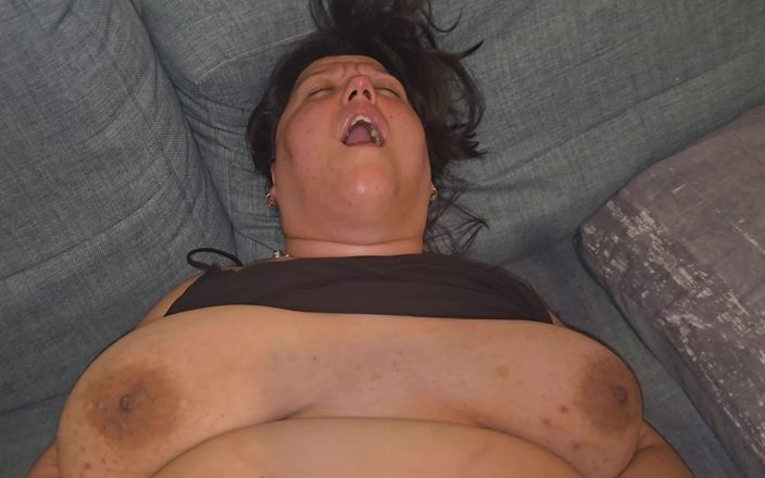 Real homemade BBW BBC porn: Великий чорний член робить мінет, їсть пизду, ковтаючи, сквірт, трах пизди