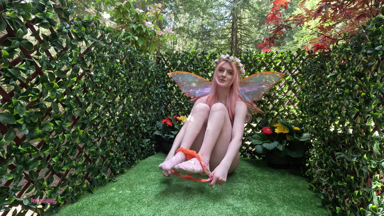 Destination Kat: Wet Garden Orgasms