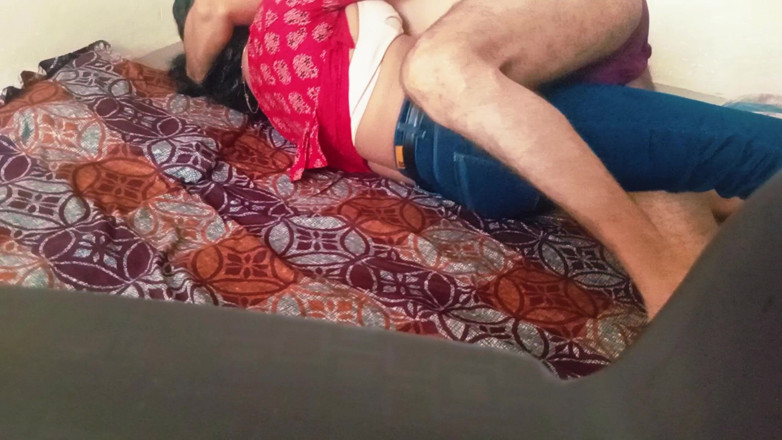 Harder299: Ma femme desi excitée. Une belle-mère indienne mature se fait...