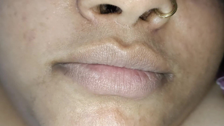 Catchybusty: Desi la Bhabhi non può controllarsi