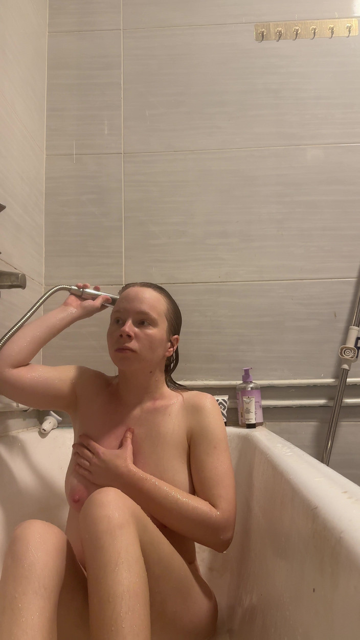 SweetLucy96: Willst Du Mich Einschäumen?