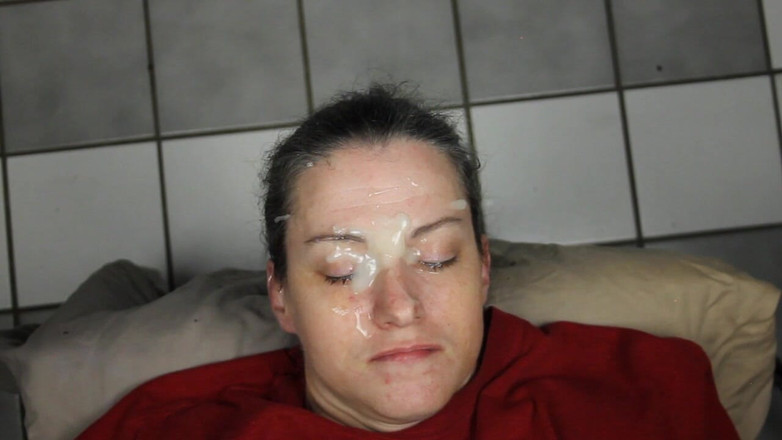 Dirty Dees: Dirty Dees This Girl Loves Cum on Her Face