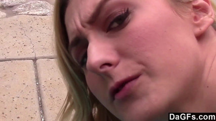 Dagfs: Linda chica rubia Alexa Grace rebotando en una gran polla...