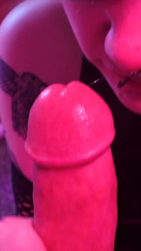 Amateur Gets Handcuffed and Face Fucked