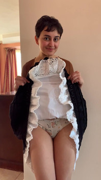 Yasmeena Behind the Scenes