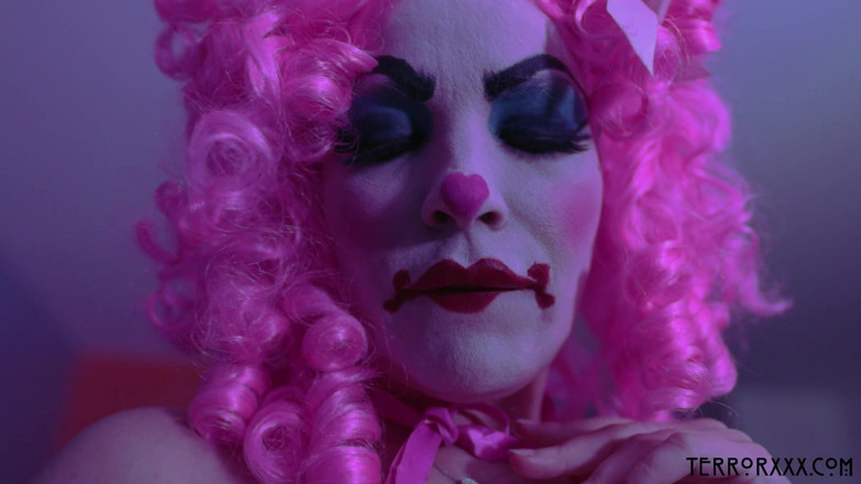 TerrorXXX: Mimpi ngeri clown pelacur yang menampilkan Dana Vespoli, Dana Dearmond
