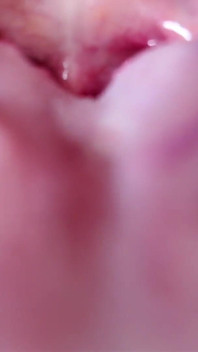 자지를 빠는 베프