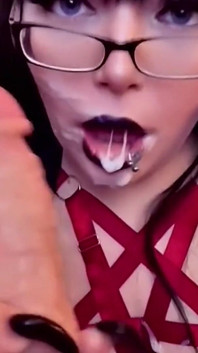 Une pute infidèle pour son anniversaire veut ta grosse bite noire