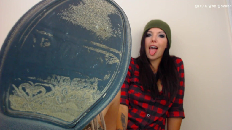 Stella Von Savage: Dirty Boot Licking - Muddy Lumberjack