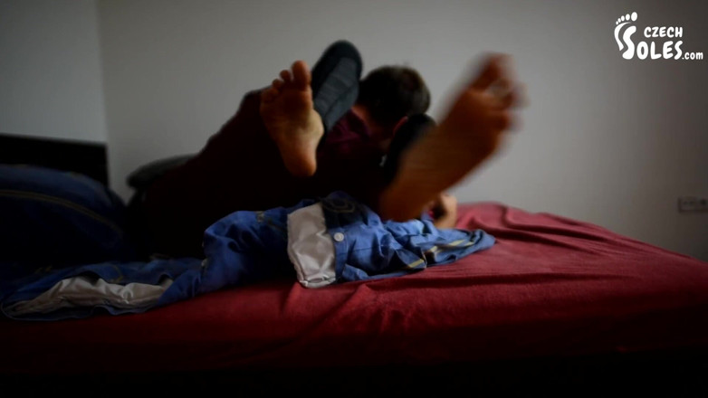 Czech Soles - foot fetish content: Masturbare cu piciorul și umilință HOM