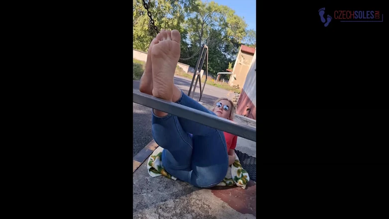 Czech Soles - foot fetish content: Amateur BBW Big and Chubby Feet Tease