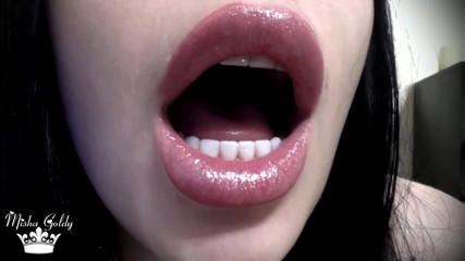 Goddess Misha Goldy: Dewi angin menghisap tornado besar dari bibir besarnya dan membuatkan...