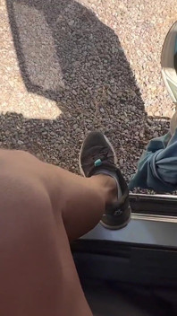 Otevřené parkoviště nahá masturbace