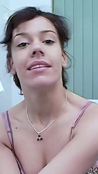 Black-haired Girl Shows Hot Solo at the Doctor's