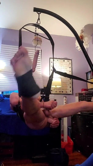 Jam studios: Robienie pokazu kamerze w seks huśtawce