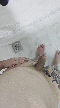 Shower Boyz Naked Boyz