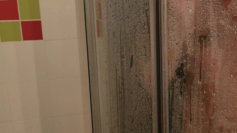 Alice Drake: Fuck Shower