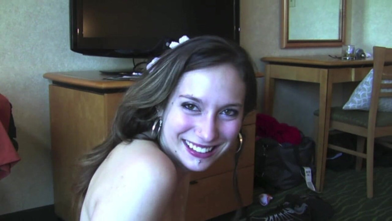 Real Amateur Sluts: 렉시 Luv와 Rena Lynn 흑인 대물 자지 쓰리섬 2부
