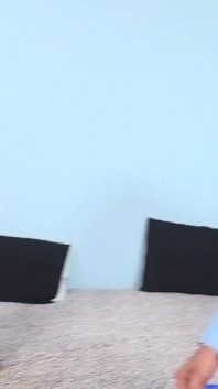 3 Girls 1 Fan