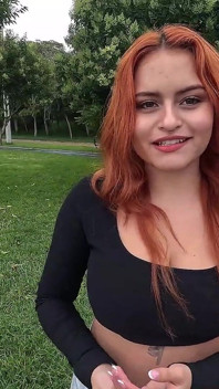 Oyuncu seçmeleri: öğrenci kişisel antrenörü tarafından bakış açısıyla sikiliyor