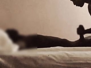 Dzaddy long strokes: सांवली चोदने लायक मम्मी गले में गहरे लंड लेना रानी