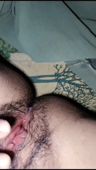 Esposa cachonda, coño mojado, masturbación, grandes pechos naturales