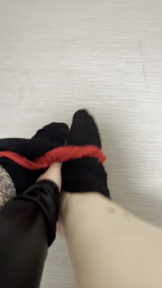 Bigtiddygoth: Stáhnul mi kalhotky