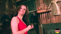 123XXX - 100% Amateurs: Удивительная немецкая брюнетка показывает захватывающие ходы