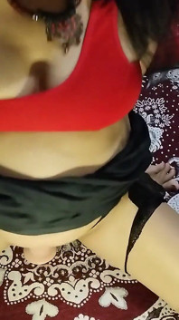 Seksi bayan ön sevişme seks oyuncağı ateşli amcıkla elle muamele parmaklıyor
