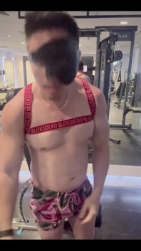 Flexing at Gym