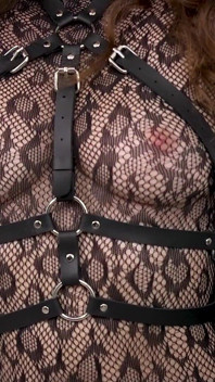 Leana Lovings Melakukan Apa-apa Untuk Seketika Kamera Rahsia Roll di Kelab Pervz