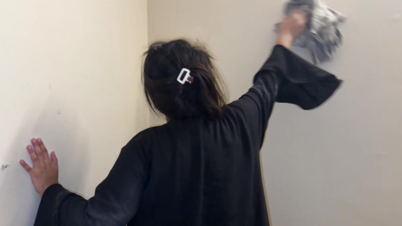 Aria Mia: Arap büyük götlü otel hizmetçisi odamı temiziyor