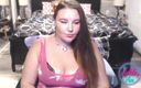 AshleyAce69: Ashley Ace speelt met haar poesje en draagt roze playboy...