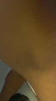 12인치 나이지리아 흑인 남자에게 따먹히는 화장실 장면